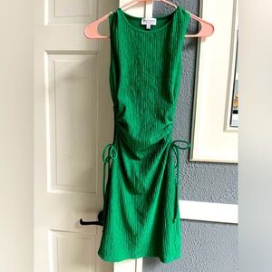 Green bodycon dress
